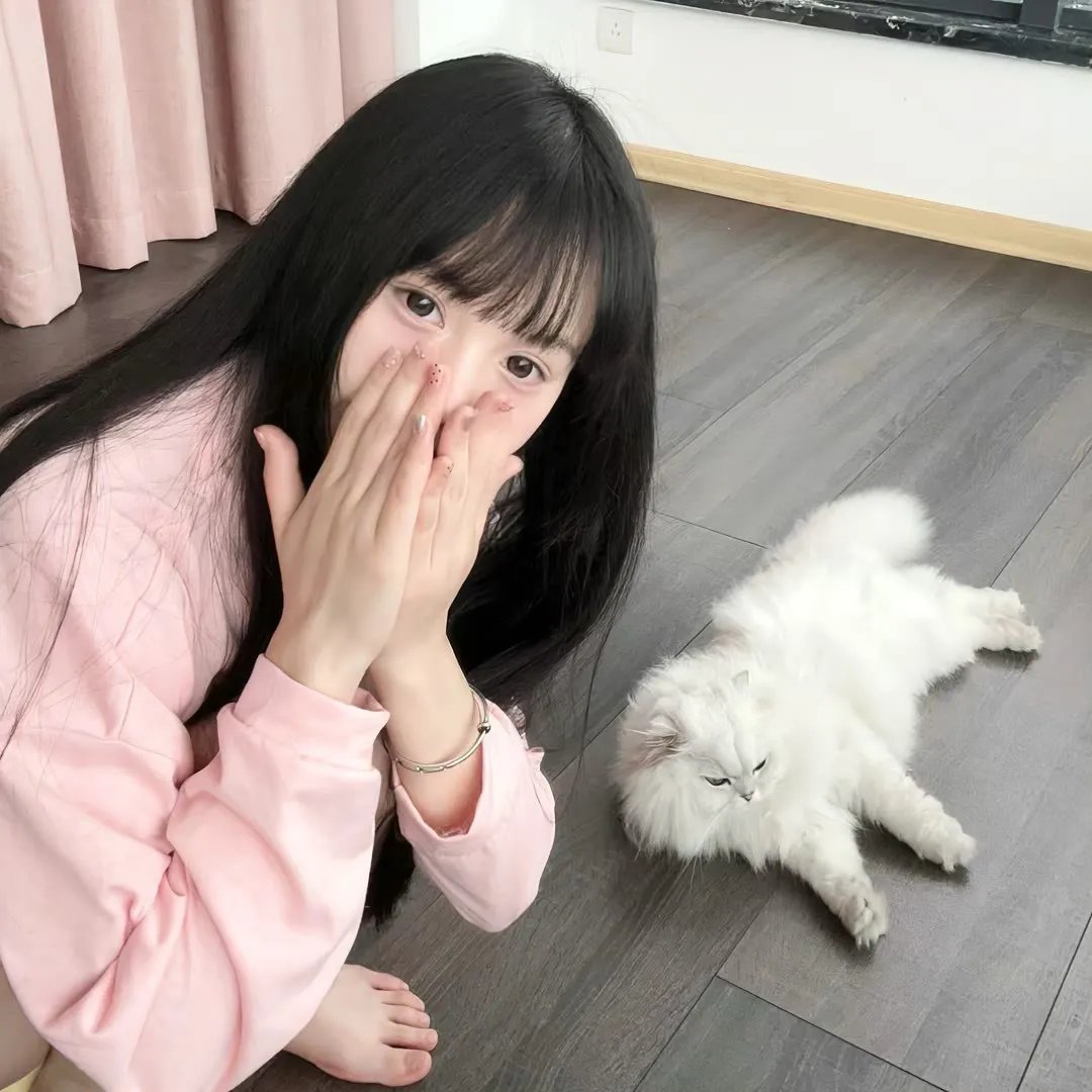 阳台上的女人们